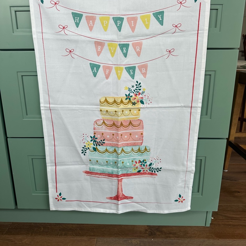 Sur La Table Kitchen Towel - Picture 2 of 5